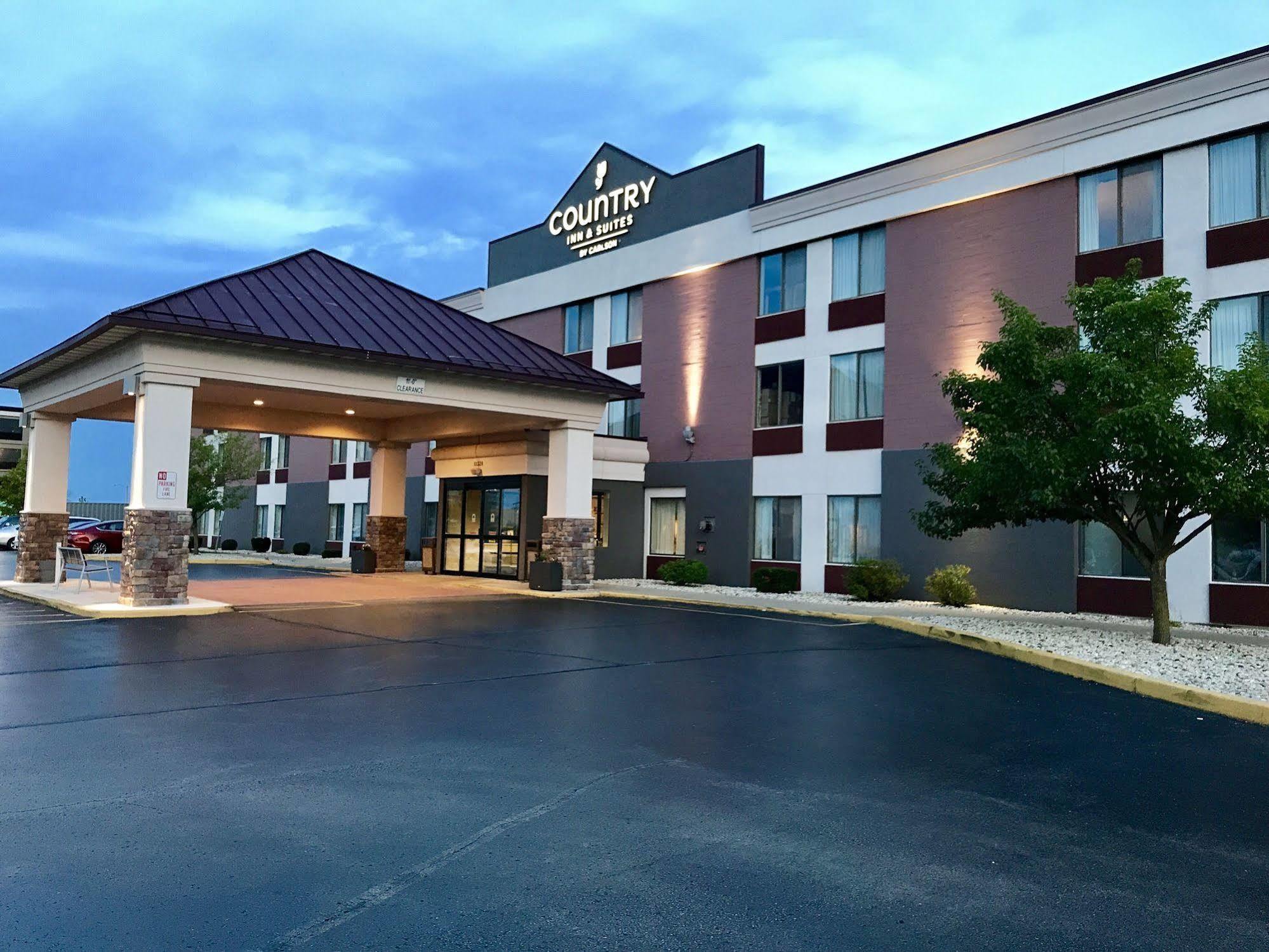 Country Inn & Suites By Radisson Mt. Pleasant-Racine West Wi Sturtevant Exterior photo